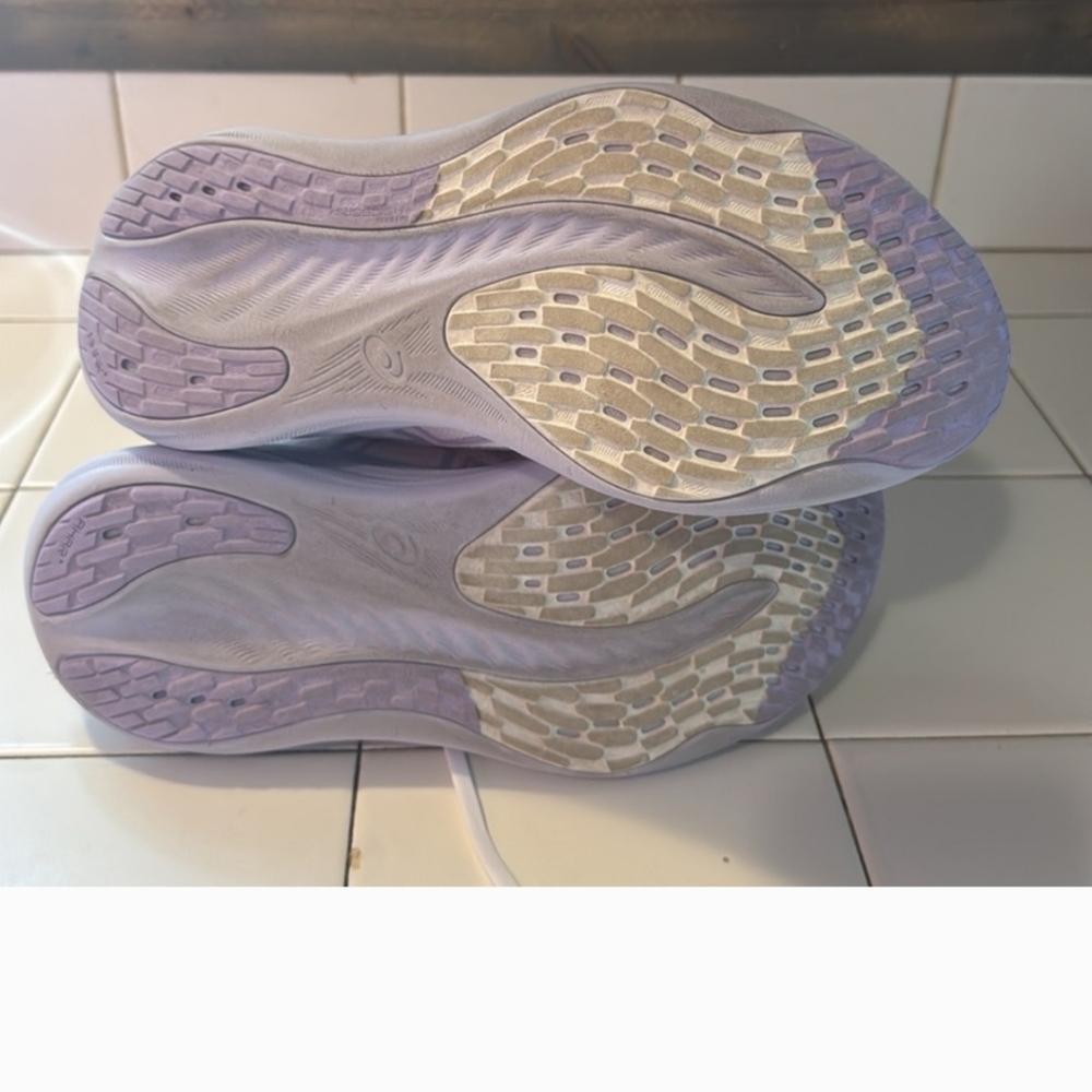 Asics Gel Nimbus 26, Women's White and Purple Running Shoes - Picture 11 of 12